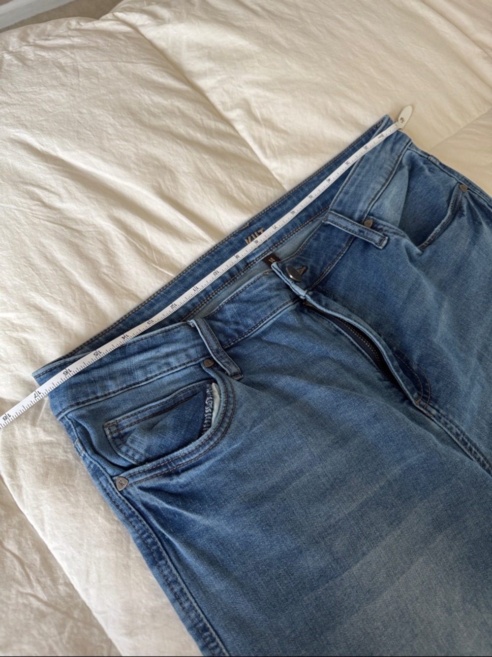 Kut from the Kloth Medium Blue Denim Jeans